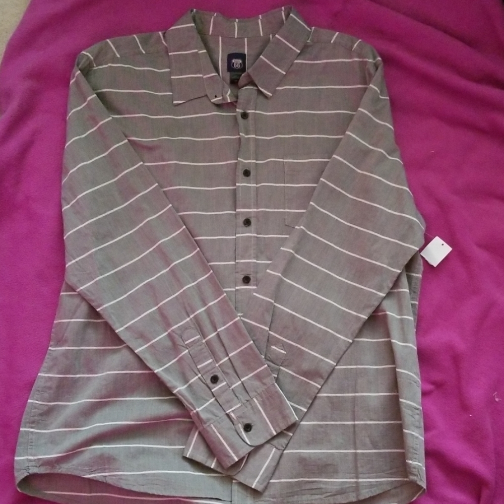 NWT Men's button down - gray